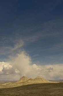 Images Dated 29th April 2010: Sandstone Buttes (Badlands) Uinta County near Interstate 80