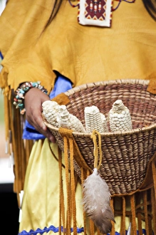 Images Dated 21st August 2011: Santa Fe, New Mexico, United States. Indian Market. White Mountain Apache
