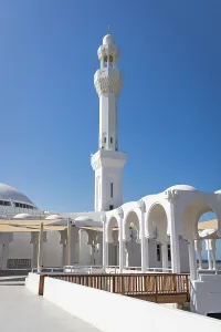 Mosque Prints: Saudi Arabia, Mecca Province, Jeddah. The Al-Ramah mosque on the waterfront of Jeddah