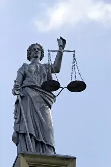 Images Dated 24th September 2006: The Scales of Justice atop the Franklin County Courthouse in Ottawa, Kansas