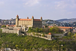 Images Dated 10th April 2007: Scenic of Bratislava City from the top of a restaurant above a bridge in Solvakia
