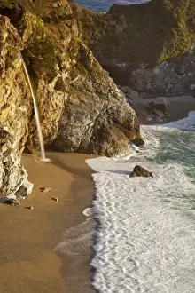 Images Dated 6th May 2009: Scenic McWay Falls tumbles into the beach and the Pacific Ocean at Julia Pfeiffer