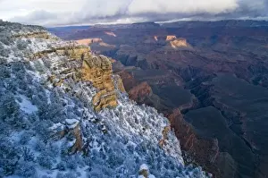 Images Dated 8th February 2009: Scenic snowy winter landscape along the south rim of the majestic Grand Canyon at sunrise