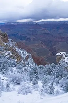 Images Dated 8th February 2009: Scenic snowy winter landscape along the south rim of the majestic Grand Canyon at sunrise