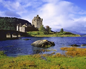 Scotland, Highland, Wester Ross, Eilean Donan Castle. Eilean Donan Castle sits between