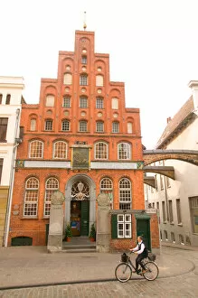 Images Dated 25th April 2005: seamens tavern, Lubeck_germany