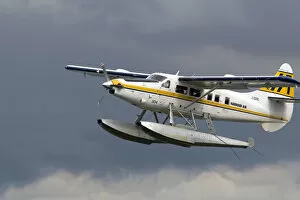 Images Dated 1st August 2008: Seaplane flying at Port Vancouver in British Columbia, Canada