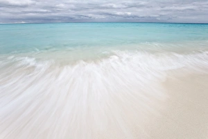 Images Dated 15th March 2009: Seascape - beach