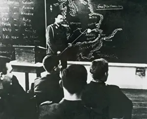 Educate Prints: SECOND WORLD WAR (1939-1945). German troops receiving instructions before being trained