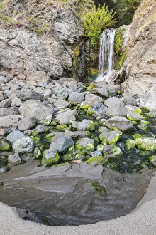 Images Dated 8th September 2021: Secret Beach, Oregon, USA. Small creek flowing onto Secret Beach