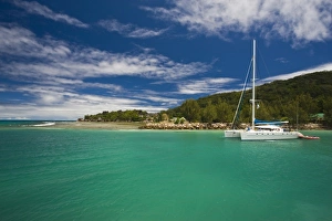 Images Dated 28th October 2008: Seychelles, La Digue Island, La Passe, La Passe waterfront