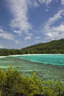 Images Dated 22nd October 2008: Seychelles, Mahe Island, Port Launay Marine National Park