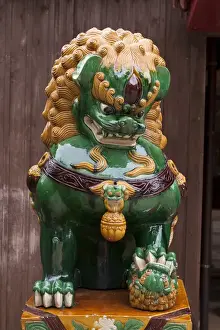Lion Prints: Shiisa, or Okinawan lion gods, are protective deities said to bring good luck