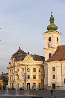 Images Dated 20th September 2009: Sibiu, Hermannstadt in Transylvania, Piata Mare with town hall and roman catholic