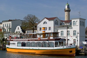 Images Dated 29th April 2004: sightseeing boat, warnemunde