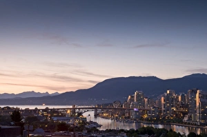 Images Dated 13th September 2008: Skyline of Vancouver, BC, Canada