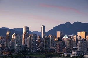 Images Dated 13th September 2008: Skyline of Vancouver, BC, Canada