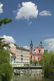 SLOVENIA-Ljubljana: Ljubljana River View towards Presernov Trg Square