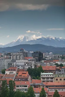 Images Dated 23rd May 2004: SLOVENIA-Ljubljana (Slovenian Capital): Late Afternoon View of City & Kamnik-Savinja