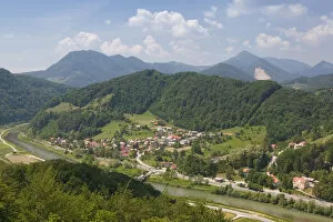 Images Dated 31st May 2004: SLOVENIA-STAJERSKA (Styria) -Celje: Along Savinja River from Celje Castle / Daytime