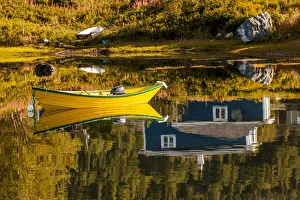 Covered Prints: Small village of Renews, Avalon Peninsula, Newfoundland, Canada