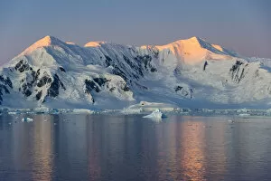 Snow covered island in South Atlantic Ocean, Antarctica