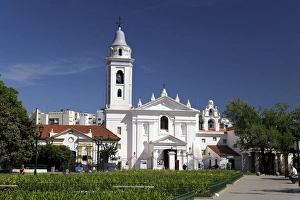 Images Dated 20th October 2010: South america, Argentina, Buenos Aires. Basilica Nuestra Seora del Pilar in Recoleta