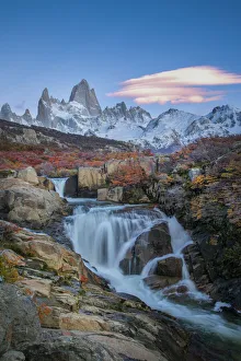Images Dated 3rd June 2020: South America, Argentina, Glacier National Park. Mt. Fitzroy at sunrise