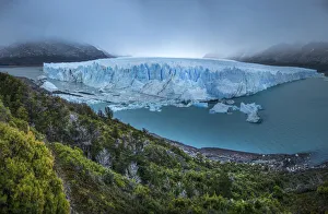 South America, Argentina, Patagonia, El Calafate. Glacial ice on Lake Argentina