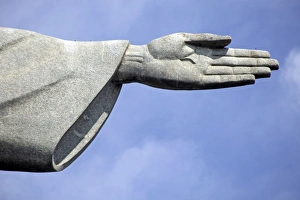 Images Dated 9th March 2009: South America, Brazil, Rio de Janeiro. Christ the Redeemer landmark monument on Corcovado