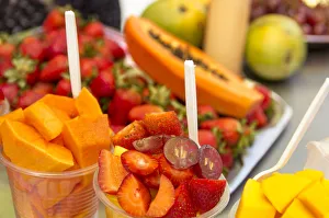 Images Dated 11th April 2016: South America, Caribbean, Colombia, Cartagens, Fresh tropical fruit for sale in