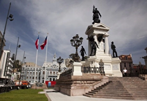 Images Dated 15th March 2009: South America, Chile, Valparaiso