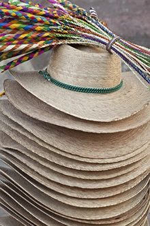 Images Dated 11th February 2011: South America, Mexico, San Miguel de Allende. Hats for sale in the Jardin. Credit as