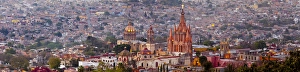 Images Dated 16th February 2011: South America, Mexico, San Miguel de Allende. High- resolution panorama view of the city