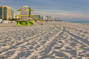 Miami Prints: South Beach & lifeguard hut, Miami, Florida, USA, early morning