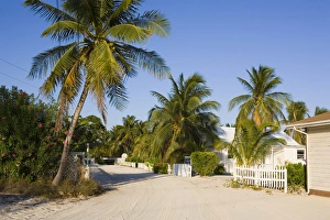 Images Dated 1st April 2006: South Town, Little Cayman, Cayman Islands, Caribbean