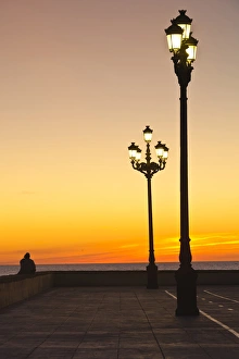 Images Dated 29th October 2011: Spain, Andalucia Region, Cadiz Province, Cadiz, waterfront view, dusk