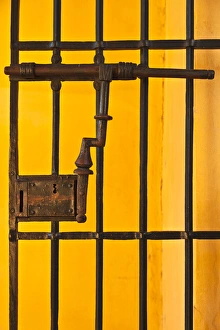 Images Dated 28th October 2011: Spain, Andalucia Region, Seville Province, Seville, The Alcazar, Alcazar Gardens, gate