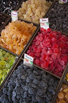 Images Dated 13th October 2011: Spain, Aragon Region, Zaragoza Province, Zaragoza, jellied candy