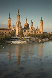 Images Dated 14th October 2011: Spain, Aragon Region, Zaragoza Province, Zaragoza, Basilica de Nuestra Senora de