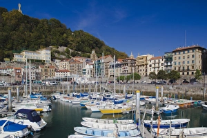 Spain, Basque Country Region, Guipuzcoa Province, San Sebastian, Old Town marina