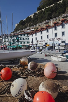 Images Dated 15th October 2011: Spain, Basque Country Region, Guipuzcoa Province, San Sebastian, Old Town waterfront