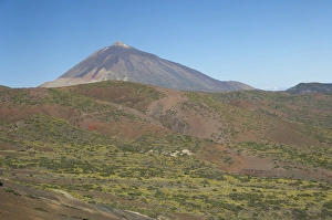 Images Dated 28th May 2010: Spain, Canary Islands, Tenerife. Las Canadas National Park. Mt. Teide, 12, 300 ft