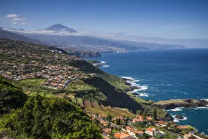 Spain, Canary Islands, Tenerife Island, El Sauzal, elevated view of the west coast