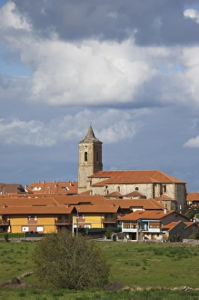 Images Dated 20th October 2011: Spain, Cantabria Region, Cantabria Province, Bareyo, town view