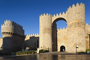 Images Dated 9th October 2011: Spain, Castilla y Leon Region, Avila Province, Avila, Las Murallas, town walls, morning