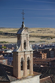Images Dated 8th October 2011: Spain, Castilla y Leon Region, Avila Province, Avila, elevated town view from Parque