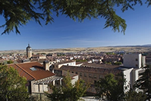 Images Dated 8th October 2011: Spain, Castilla y Leon Region, Avila Province, Avila, elevated town view from Parque