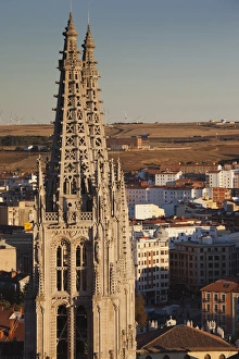 Spain, Castilla y Leon Region, Burgos Province, Burgos, Burgos Cathedral, elevated view