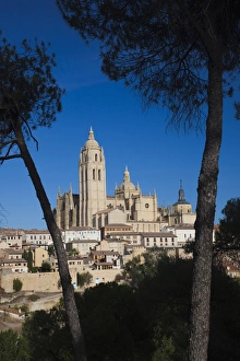 Images Dated 7th October 2011: Spain, Castilla y Leon Region, Segovia Province, Segovia, town view with Segovia